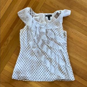 Black and White Size 8. Super flattering!
